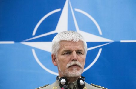 Pavel: Ukraina duhet t’i bashkohet NATO-s pas përfundimit të luftës