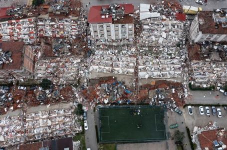 BE-ja thotë se dhjetë ekipe të kërkim-shpëtimit janë mobilizuar për tërmetin në Turqi