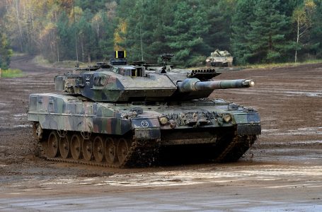 Zvicra miraton shitjen e tankeve Leopard në Gjermani, por ka një kusht