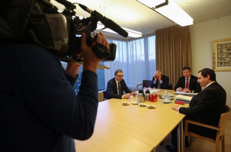 DW: Kosova dhe Serbia – marrëveshje për marrëveshjen, por edhe shumë pengesa