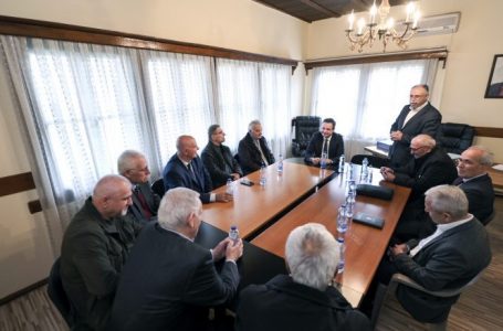 42-vjetori i demonstratave të ’81-së, Kurti dhe anëtarët e Shoqatës së ish të burgosurve politikë kujtojnë ngjarjet