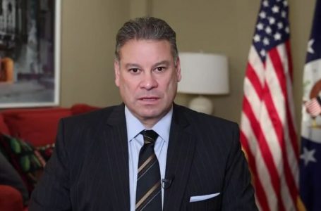 Agjenda e sotme e Escobarit: Ditën e nisë me Osmanin, e vazhdon me Konjufcën, e përmbyllë me Kurtin