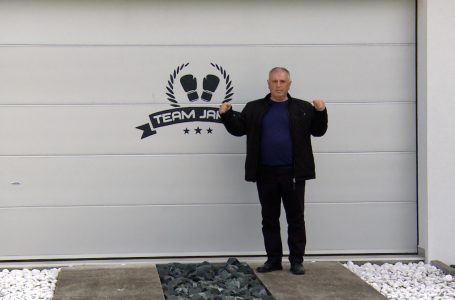 Fitorja e boksierit Bernardin Jakaj është pritur me gëzim në vendlindjen e tij në Fshaj të Gjakovës
