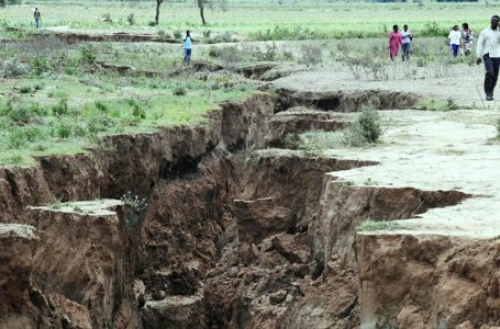 Fenomeni që po krijon ndarjen e Afrikës në dy pjesë, deklarohen ekspertët