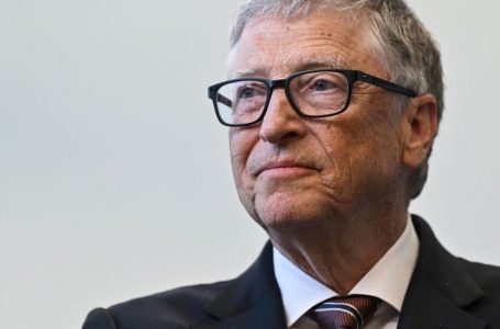 Gates: Në të ardhmen, secili do të ketë asistent personal me Inteligjencë Artificiale