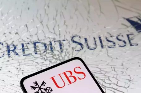 UBS thotë se ka përfunduar blerjen e Credit Suisse