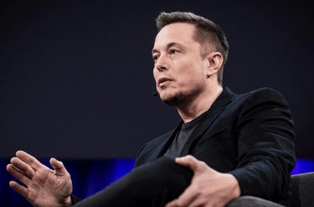 Elon Musk ngre alarmin për inteligjencën artificiale: Rrezik për njerëzimin