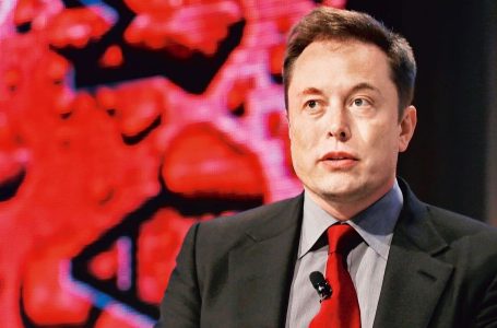 Twitter humbi më shumë se gjysmën e vlerës pas blerjes nga Elon Musk