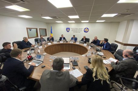 KQZ-ja ka certifikuar 11 kandidatë për kryetar dhe 63 për asamble në veri, pret aplikime tjera