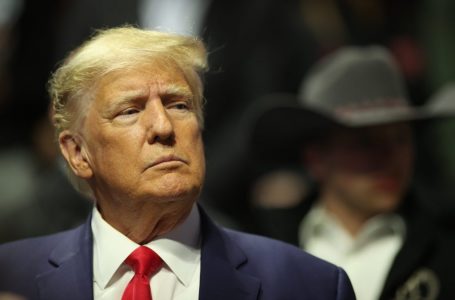 Trump deklarohet i pafajshëm për 37 akuzat federale penale në çështjen e dokumenteve të klasifikuara