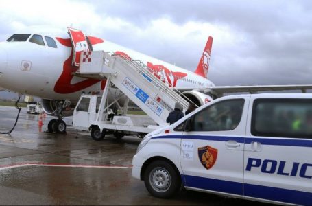 Të shumëkërkuar për drogë dhe dhunë, ekstradohen 3 persona nga Italia dhe Greqia
