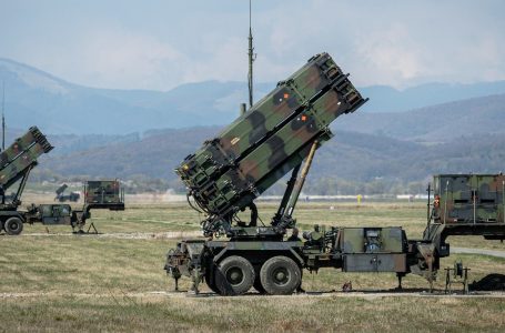 Gjermania i dorëzoi Ukrainës sistemin e mbrojtjes raketore Patriot