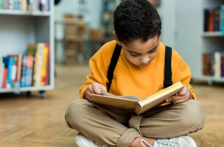 Raporti: Fëmijët kanë lexuar pothuajse 25% më shumë libra vitin e kaluar