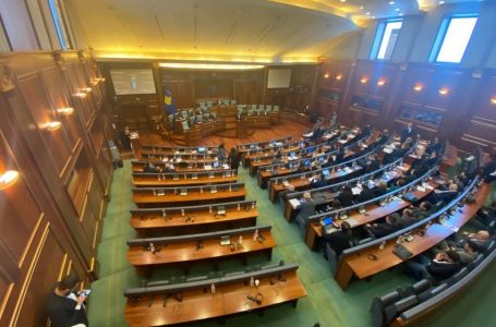 Vazhdon debati në Kuvendin e Kosovës për punën dyvjeçare të Qeverisë