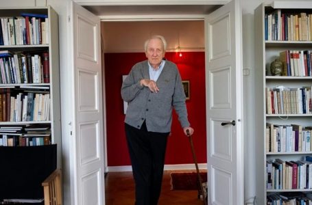 Më 15 prill 1931 lindi poeti suedez, fitues i çmimit nobel, Thomas Transtromer