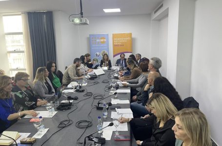 Rënie e numrit të lindjeve në Kosovë, ekspertët japin arsyet