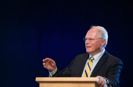 Hill: Kosova do t’i bartë pasojat sepse nuk i dëgjoi këshillat e SHBA-së