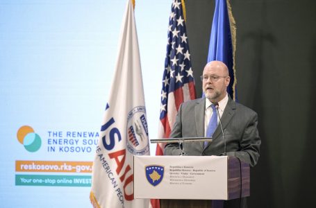 Hovenier: ShBA-ja e ka obligim ta ndihmojë Kosovë, përmbushni standardet e për energji të ripërtrishme