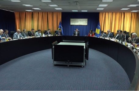 Komunat e Kosovës me shtatë kërkesa për Qeverinë