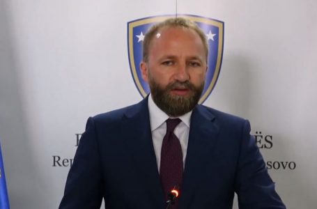 Tahiri s’tregon nëse do të dorëhiqen kryetarët e PDK-së: Çdo vendim në koordinim me ShBA-në