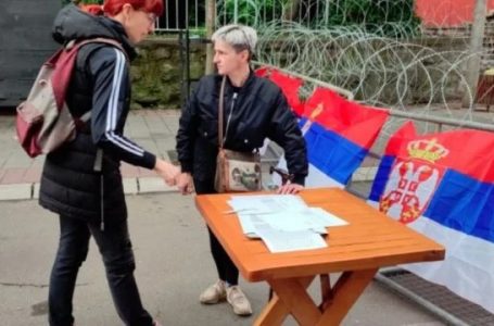 Protestuesit fillojnë të mblidhen në Zveçan