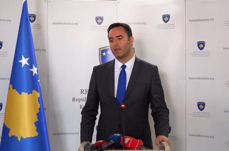 Konjufca: Ndryshimet shoqërore s’mund të ndodhin vetëm me liderët institucionalë