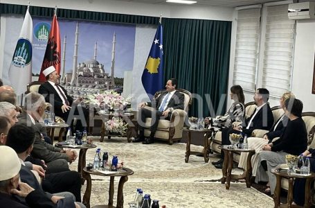Kurti viziton BIK-un për Kurban Bajram: Mirëqenien duhet ta ndajmë, sakrifica ia vlen