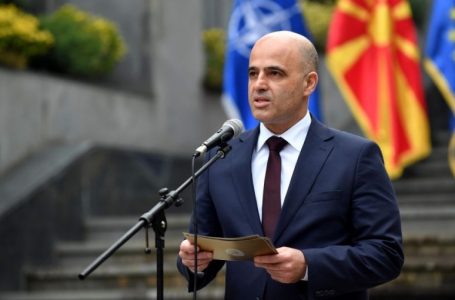 Dimitar Kovaçevski dorëzoi dorëheqjen nga pozita e kryeministrit
