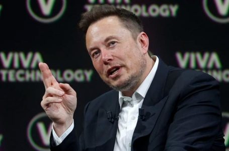 Elon Musk lanson startupin për Inteligjencë Artificiale xAI