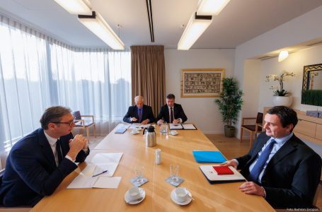 Borrell: Kurti dhe Vuçiq takohen më 14 shtator
