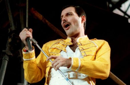 Publikohet drafti i “Bohemian Rhapsody”, kënga kishte tekst e titull ndryshe