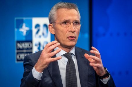 Stoltenberg: Kina duhet të ndalojë së mbështeturi Rusinë