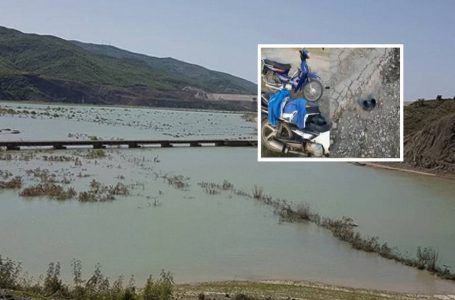 Tragjedi në Shqipëri, mbyten babai me dy djemtë në liqen