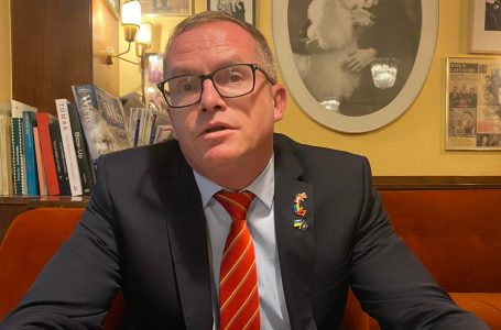 Fehlinger: Perëndimi s’po e trajton Kosovën me dinjitet