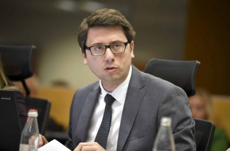 Murati: S’janë shpenzuar 31 milionë euro për karburante, por 10.47 milionë