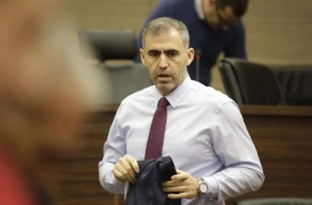 Avokati Besnik Berisha ndalohet për 48 orë