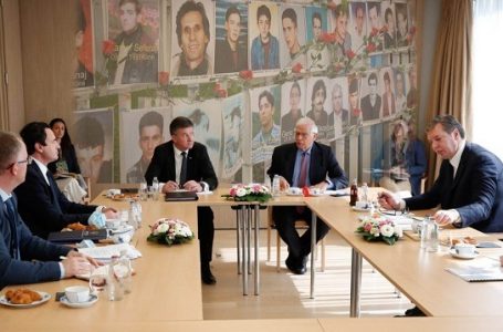Çështja e të zhdukurve ngec në dialogun Kosovë-Serbi
