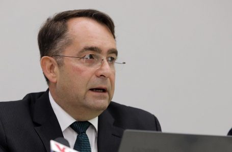 Peci: Nëse e majta i fiton zgjedhjet e Spanjës mund të pritet një qasje fleksibile ndaj Kosovës