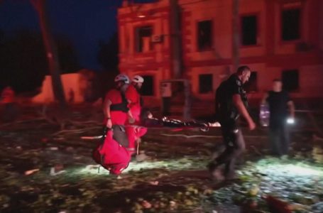 Rusia nuk i ndal sulmet në Odesa, digjen 60 mijë tonë grurë