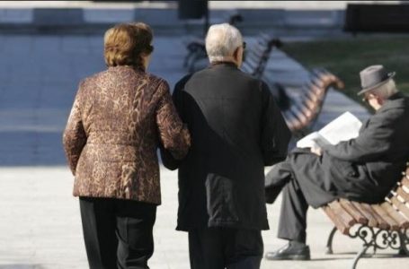 Plakja e popullsisë: Në rajon vetëm Kosova me trend të fuqishëm lindjesh