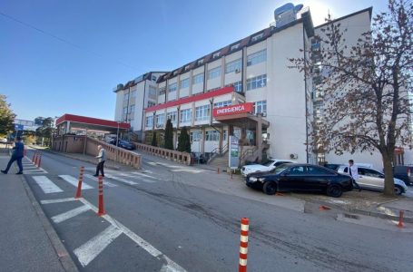 Tre policët e lënduar në aksidentin me fatalitet në Skenderaj po trajtohen në QKUK