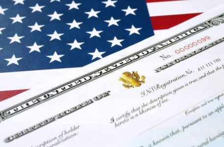 SHBA ndryshon testet e shtetësisë, të bëhesh shtetas amerikan bëhet më e vështirë