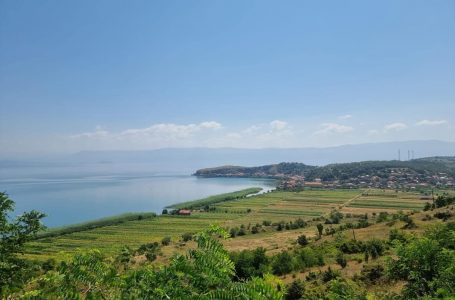Mediumi amerikan shkruan për “fshatin 8500-vjeçar të zbuluar nën liqenin shqiptar që është më i vjetri i njohur në Evropë”