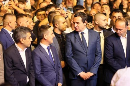 ​Qeveria u përgjigjet reagimeve pas vizitës së Kurtit në Maqedoninë e Veriut