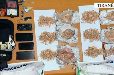 Kapja e ekstazisë me vlerë 400 mijë euro, Policia jep detaje: Droga transportohej me autobusë nga Prishtina në Tiranë