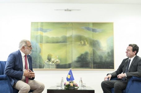 Kurti takon senatorin Sommaruga, biseduan për rolin e rëndësinë e diasporës shqiptare në Zvicër