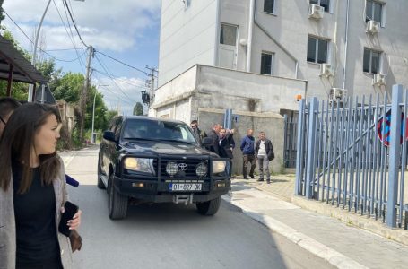 Përfundon tërheqja e 25 përqind të policëve nga ndërtesat komunale në veri