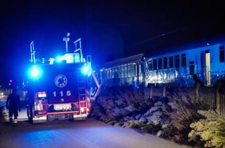 Treni vret pesë punëtorë të hekurudhave në veri të Italisë