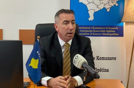 Ibrahimi: Komunat gati për fillimin e shkollës me 1 shtator