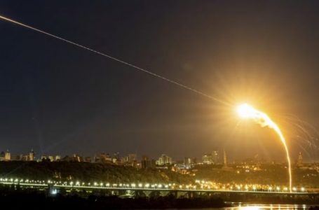 Ukraina thotë se i rrëzoi 15 dronë rusë gjatë natës